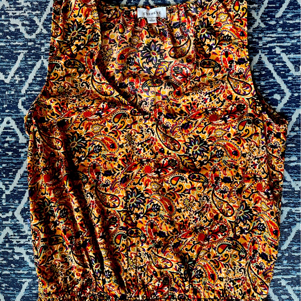 Evereve sleeveless patterned blouse - size small